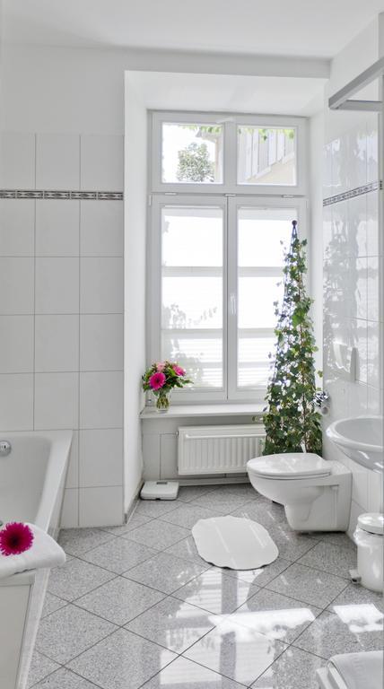 Hotel Zum Goldenen Loewen Baden-Baden Szoba fotó